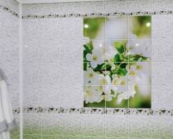 Дизайн ванной комнаты отделанной панелями под плитку