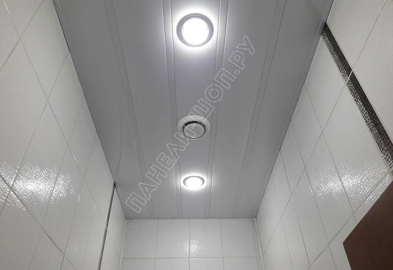 Реечный потолок в ванной комнате: монтаж своими руками с фото инструкцией